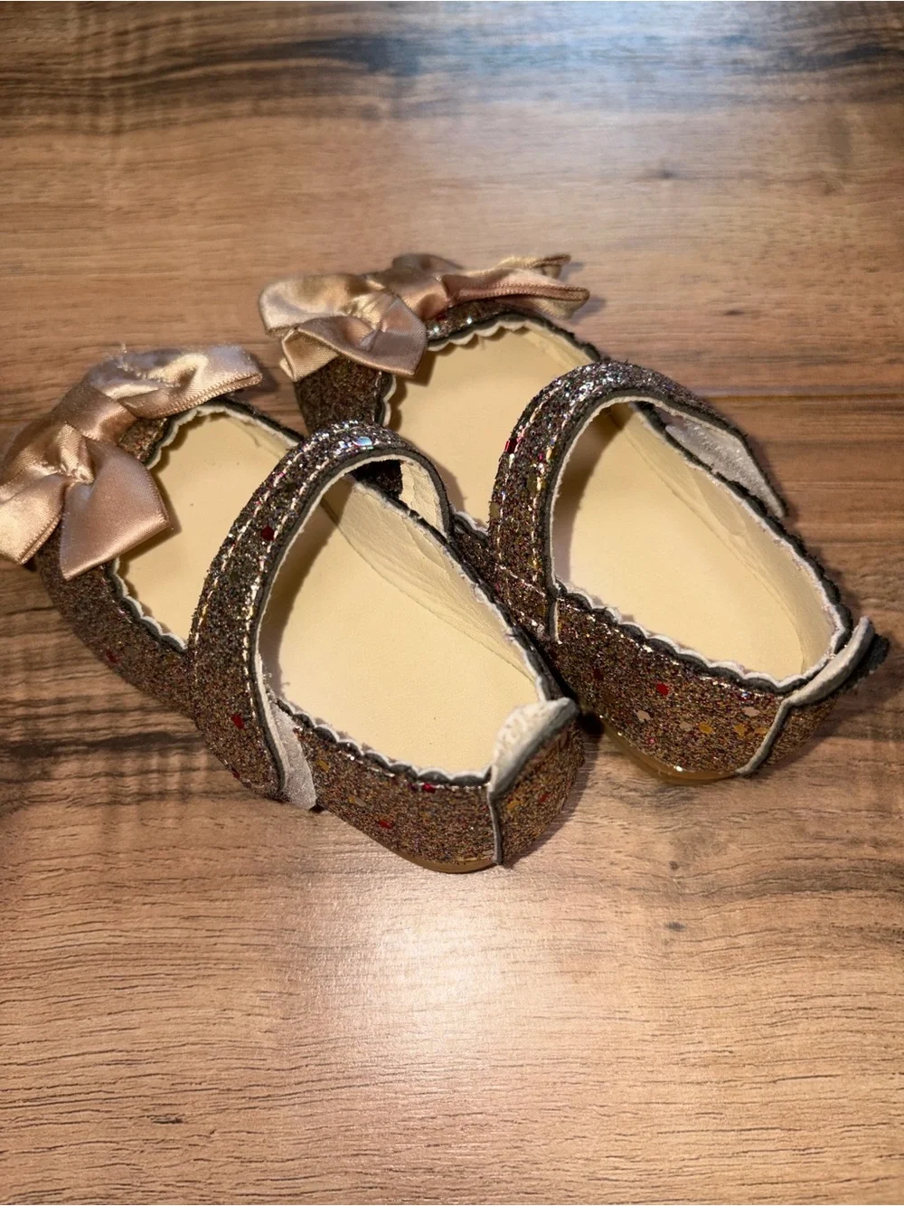 Unbranded Tan Beige Sparkle Bow Dress Shoes Size 21 Fits Toddler 5
